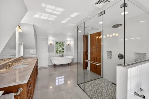 $4,950,000 | 15 Bay Lane, Chatham, MA 02633