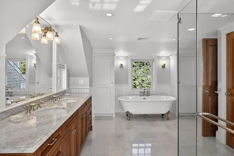 $4,950,000 | 15 Bay Lane, Chatham, MA 02633