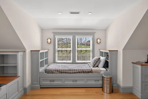 $4,950,000 | 15 Bay Lane, Chatham, MA 02633