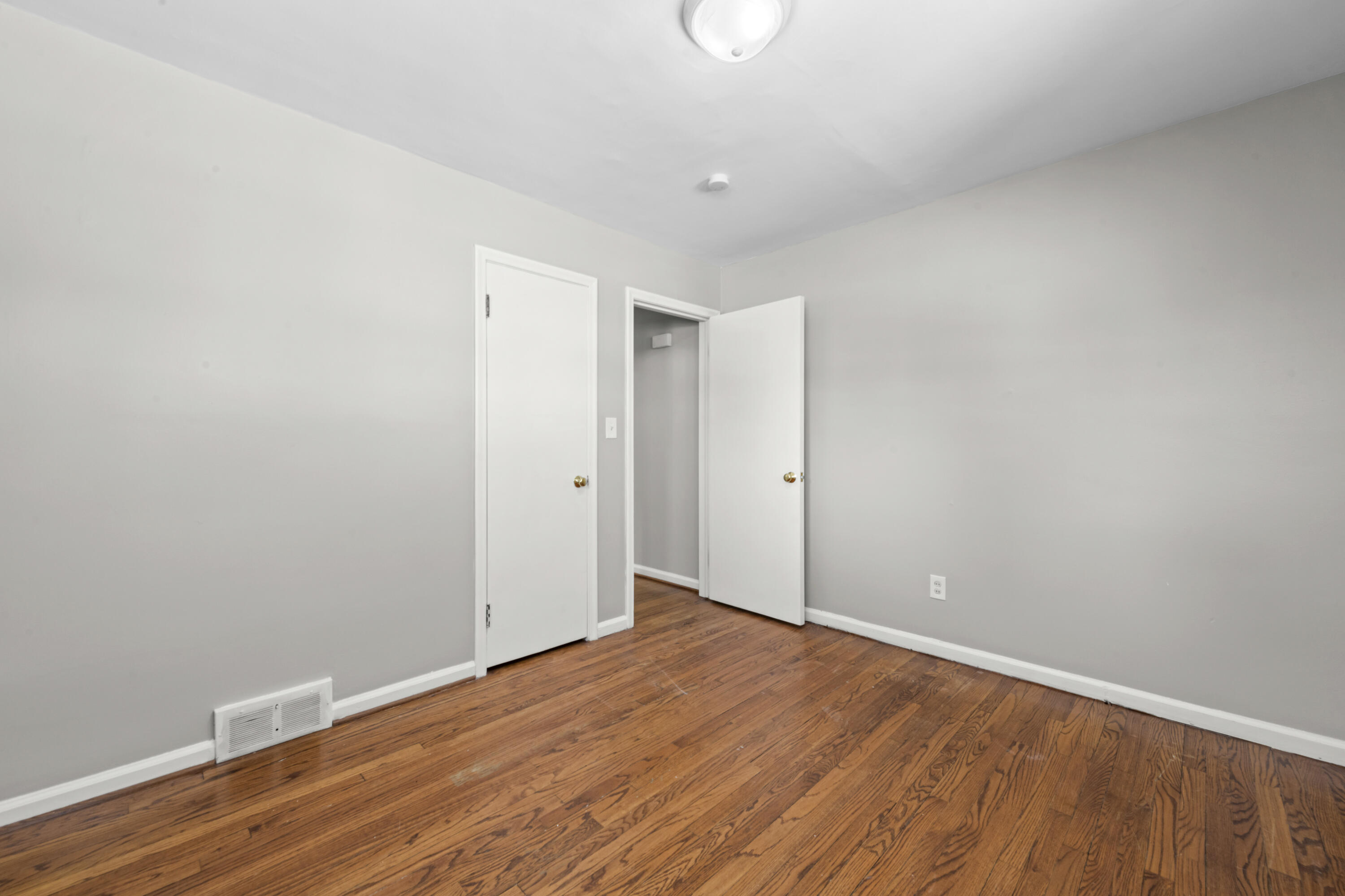 620 Highview Street Dearborn, MI 48128 - Photo 16 of 39 620 Highview-HD Drone Photography-13