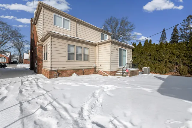 $349,900 | 620 Highview Street, Dearborn, MI 48128