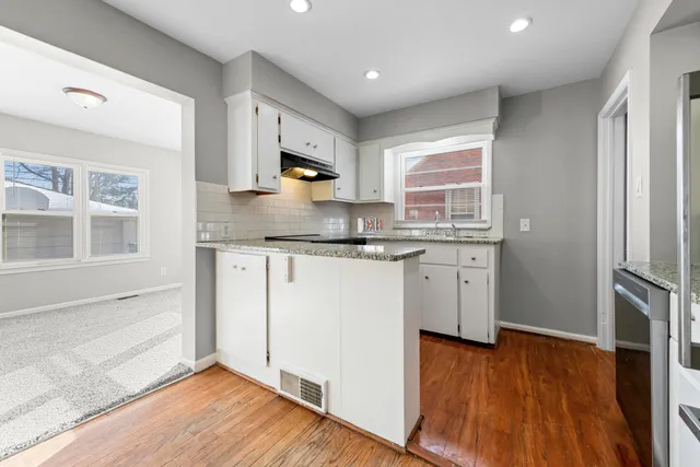 $349,900 | 620 Highview Street, Dearborn, MI 48128