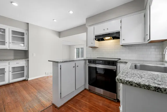 $349,900 | 620 Highview Street, Dearborn, MI 48128