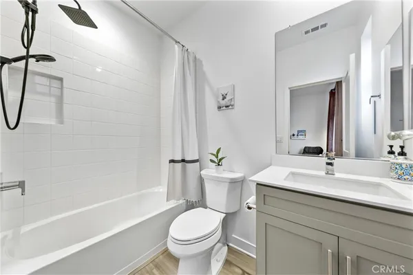$3,600 | 2560 Valentina Way, Unit 2, Commerce, CA 90040