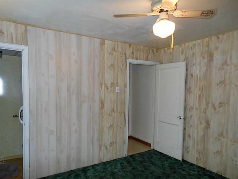 132 James Street Springdale, PA 15144 - Photo 9 of 18 Bedroom.