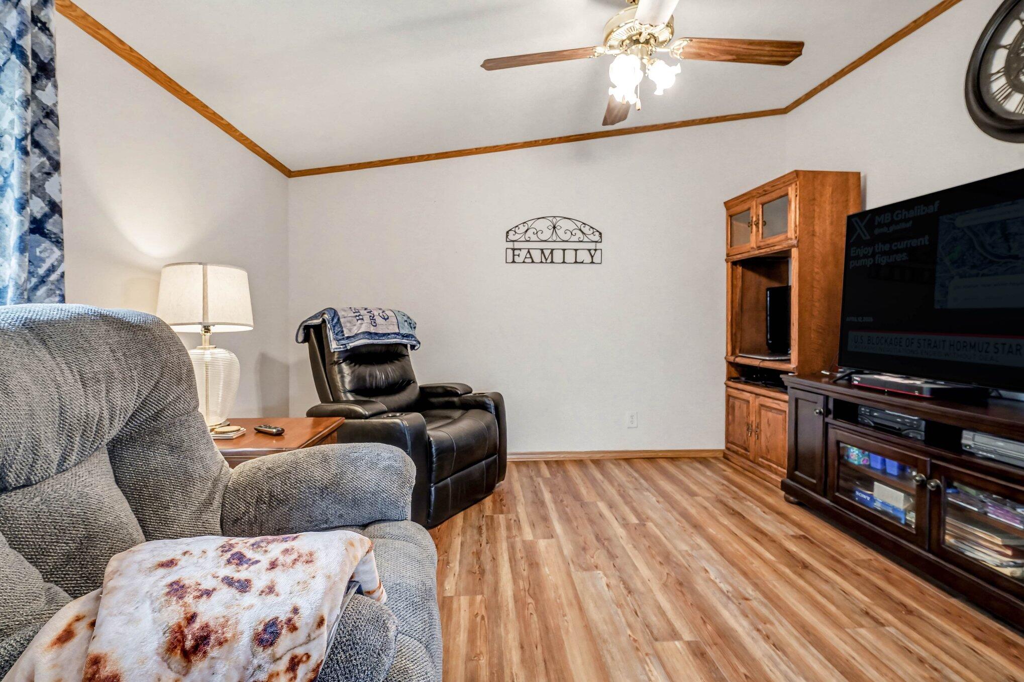 5320 Pine Arbor Ridge Kalamazoo, MI 49004 - Photo 6 of 16 006_file_9431