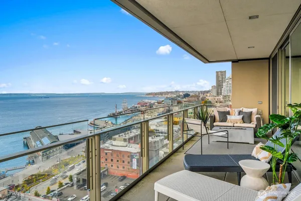 $4,400,000 | 99 Union Street, Unit 1206, Seattle, WA 98101