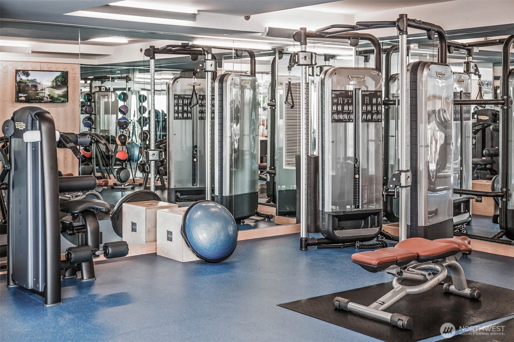 99 Union Street, Unit 1206 Seattle, WA 98101 - Photo 38 of 40