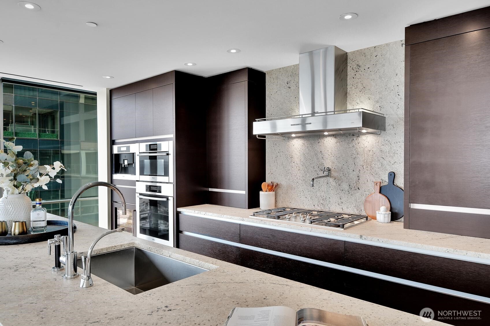 99 Union Street, Unit 1206 Seattle, WA 98101 - Photo 6 of 40