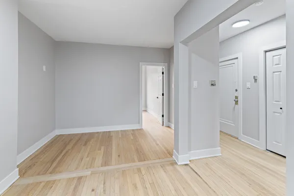 $1,437 | 7373 North Damen Avenue, Unit E1, Chicago, IL 60645