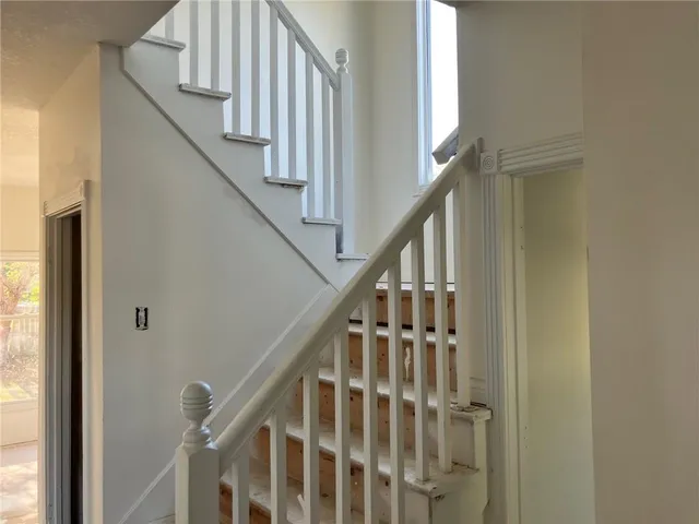 $350,000 | 21526 West 51st Terrace, Shawnee, KS 66226