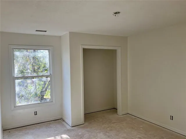 $350,000 | 21526 West 51st Terrace, Shawnee, KS 66226