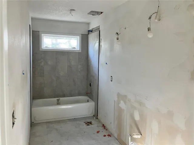 $350,000 | 21526 West 51st Terrace, Shawnee, KS 66226