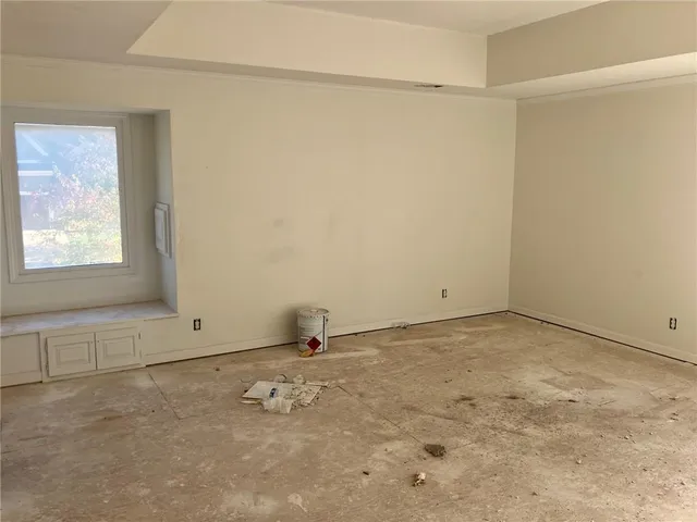 $350,000 | 21526 West 51st Terrace, Shawnee, KS 66226