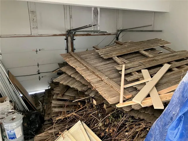 $350,000 | 21526 West 51st Terrace, Shawnee, KS 66226