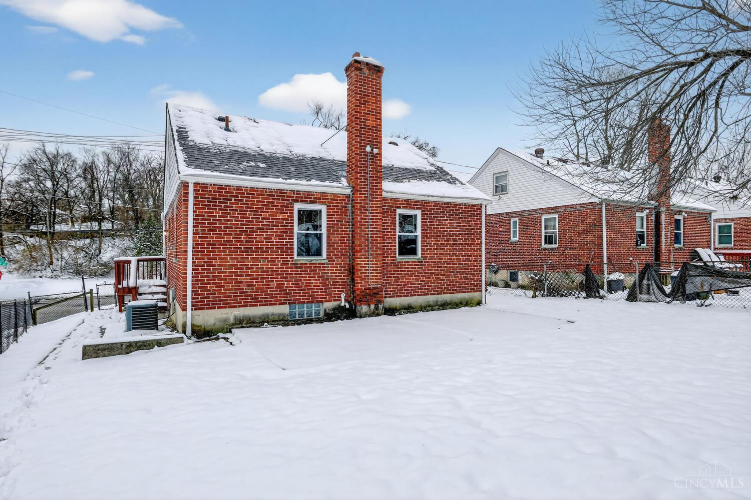 3604 Muddy Creek Road Cincinnati, OH 45238 - Photo 4 of 34