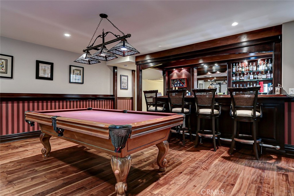 853 6th Street Manhattan Beach, CA 90266 - Photo 55 of 60 a room with musical instruments