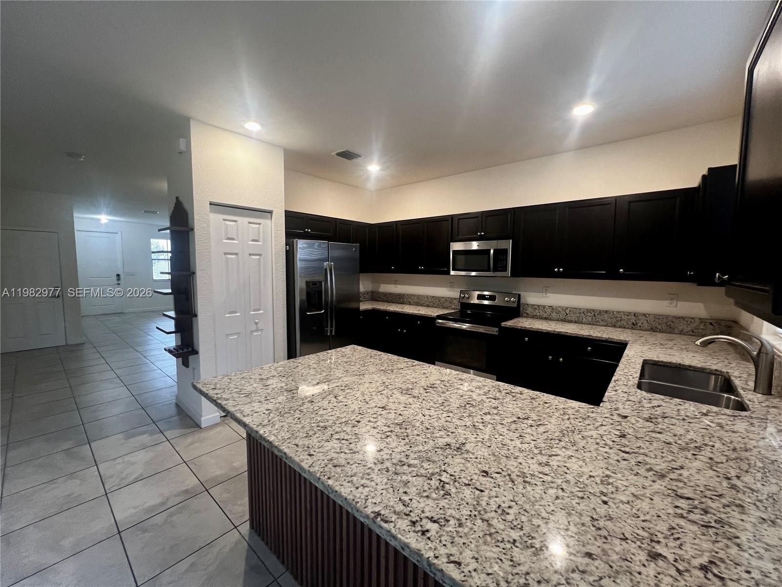 11989 Southwest 150th Place Miami, FL 33196 - Photo 8 of 33