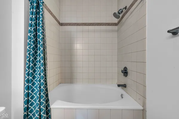 $205,000 | 1635 North College Avenue, Unit 4, Indianapolis, IN 46202