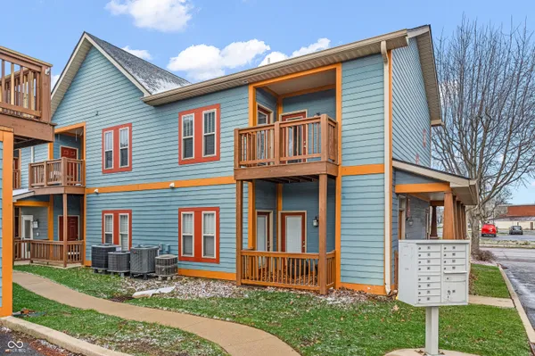$205,000 | 1635 North College Avenue, Unit 4, Indianapolis, IN 46202