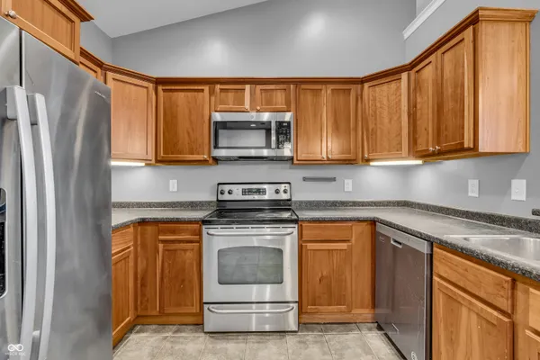 $205,000 | 1635 North College Avenue, Unit 4, Indianapolis, IN 46202