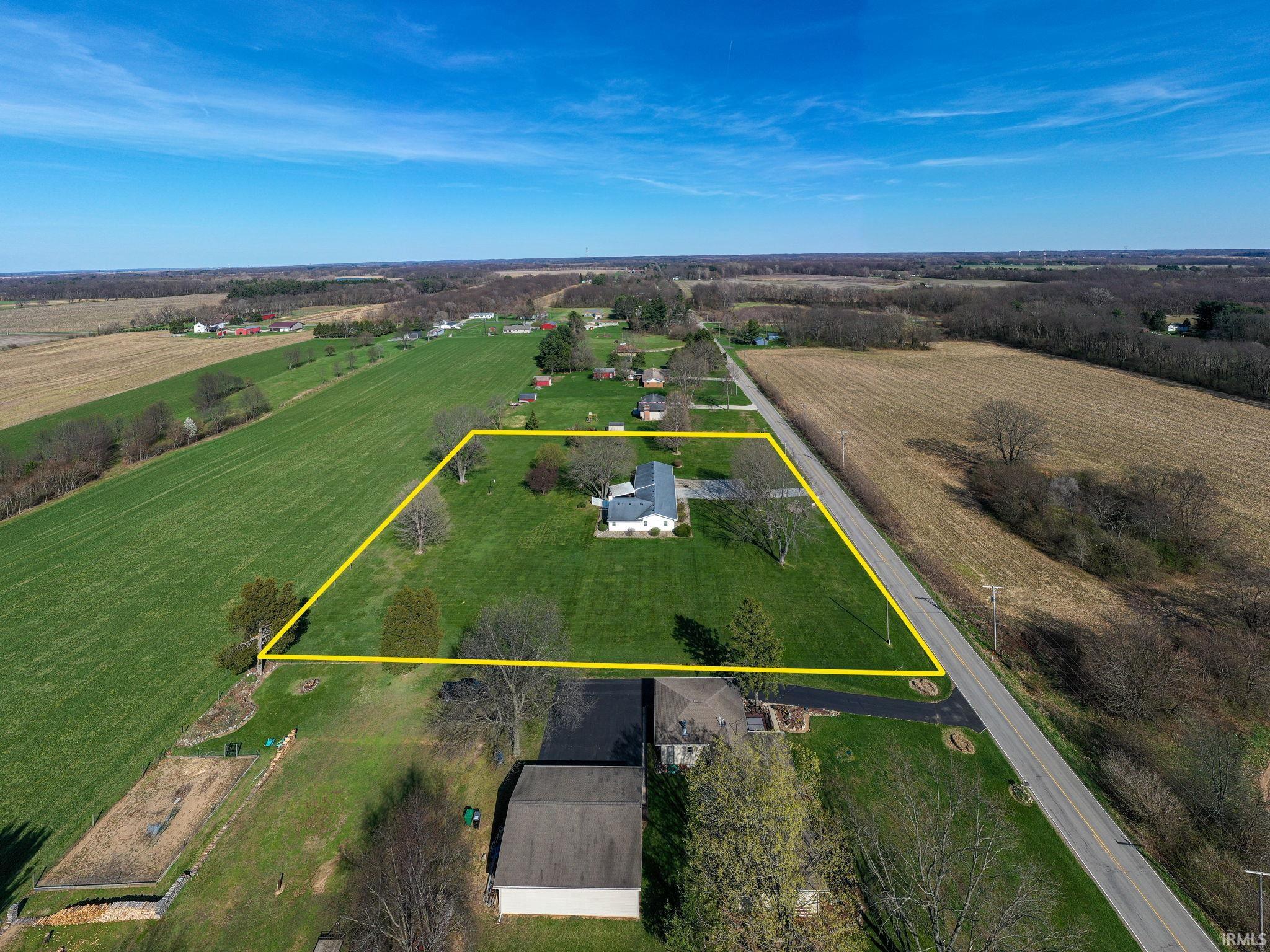29705 New Road North Liberty, IN 46554 - Photo 3 of 35