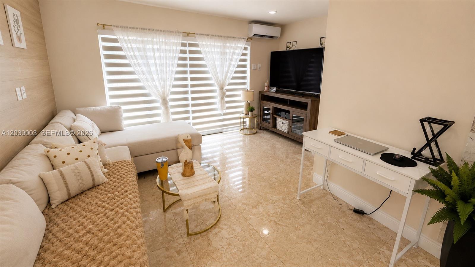 9101 Southwest 16th Street Miami, FL 33165 - Photo 7 of 21