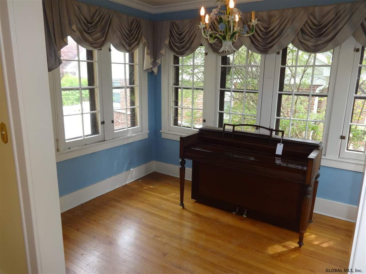 1758 Randolph Road Schenectady, NY 12308 - Photo 5 of 25 Photo 5
