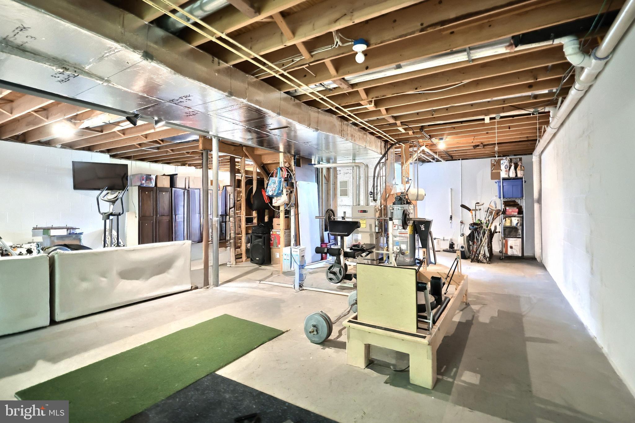 2415 Emiray Court York, PA 17403 - Photo 32 of 48