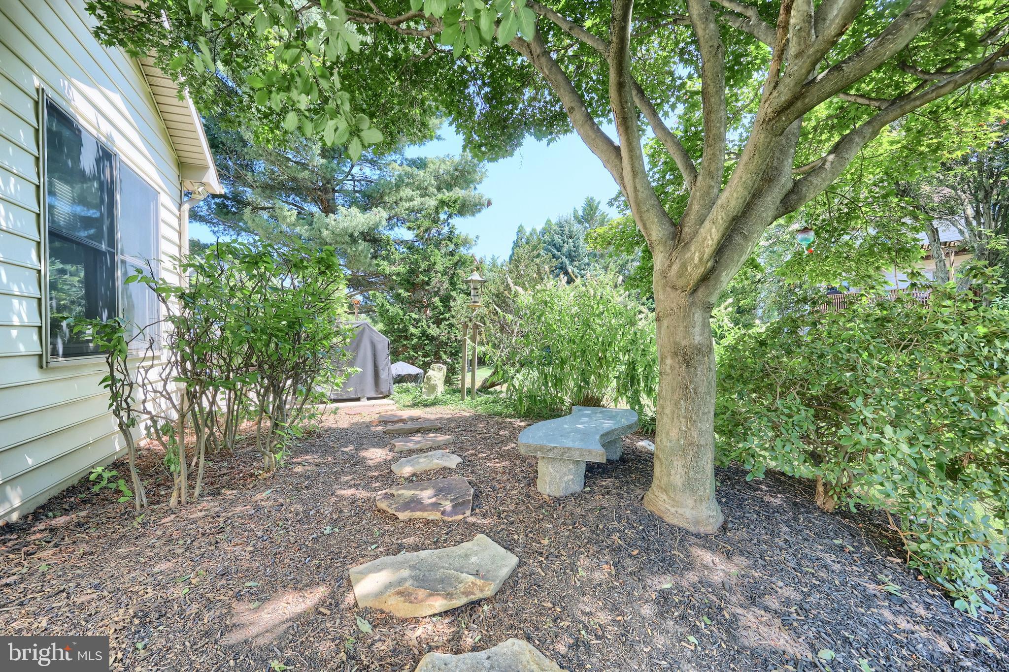 2415 Emiray Court York, PA 17403 - Photo 37 of 48