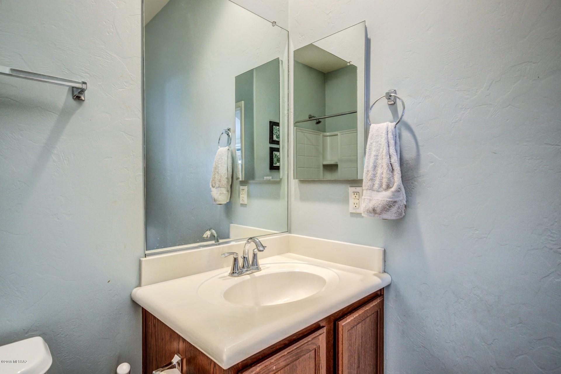 12866 Bloomington Loop Oro Valley, AZ 85755 - Photo 13 of 32