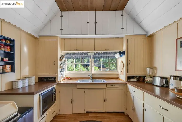 $610,000 | 311 Fir Trail, Pinecrest, CA 95364