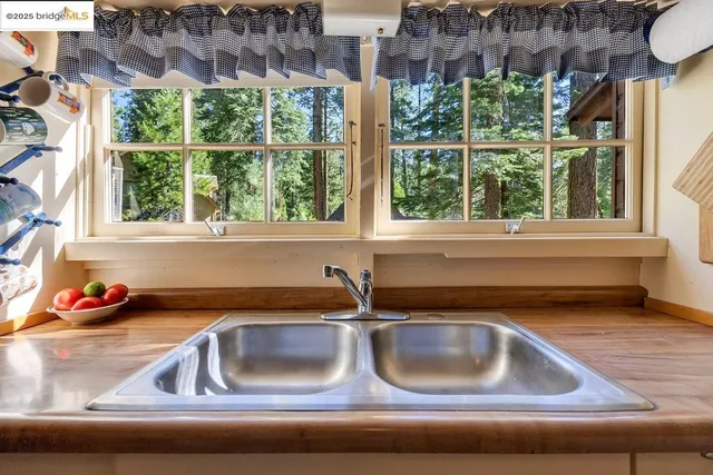 $610,000 | 311 Fir Trail, Pinecrest, CA 95364