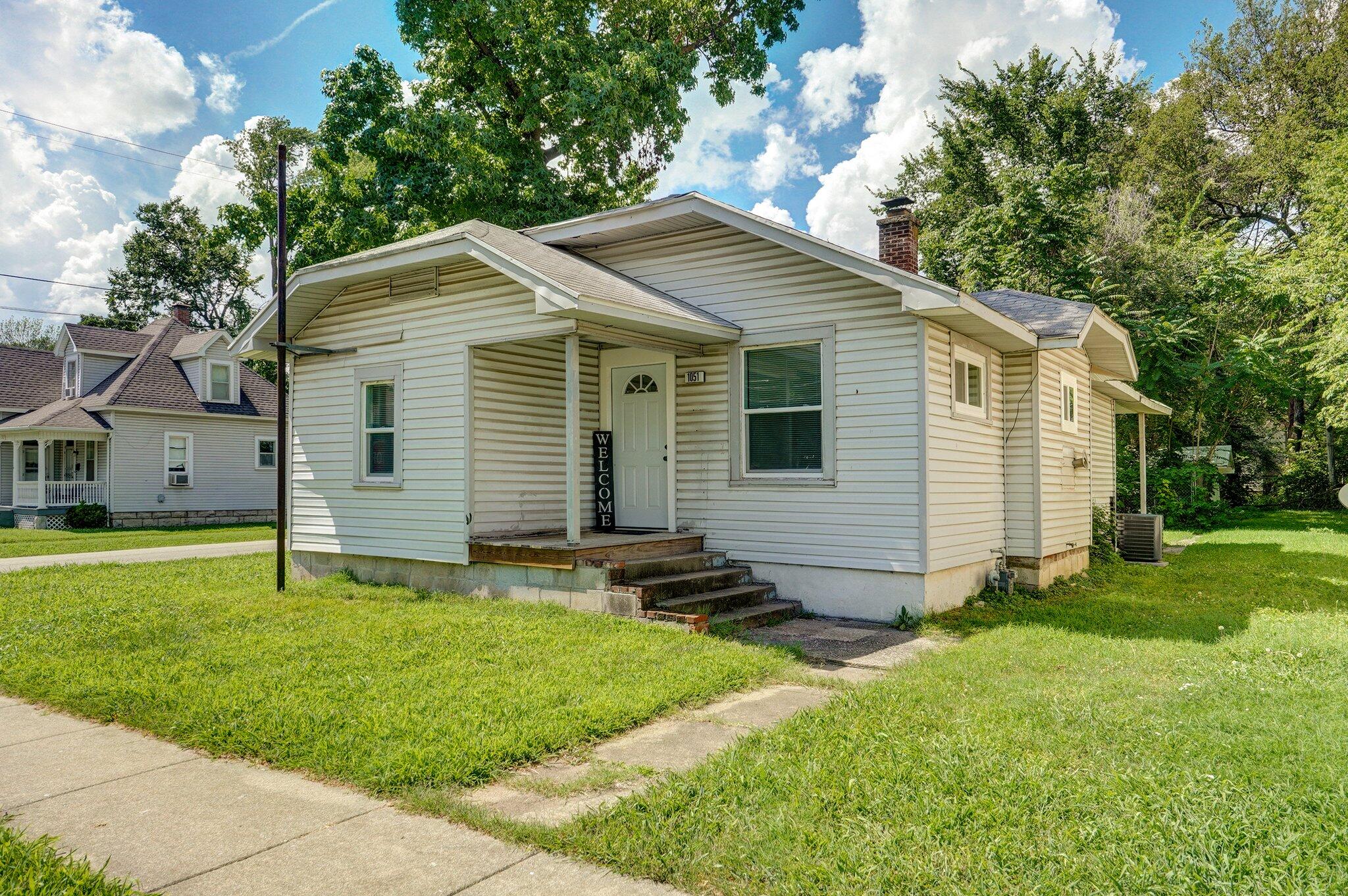 1051 West Hamilton Street Springfield, MO 65802 - Photo 1 of 1 1051 W Hamilton-1