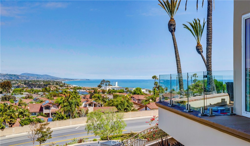 33662 Holtz Hill Drive Dana Point, CA 92629 - Photo 67 of 75 a view of a balcony with lake view and mountain view