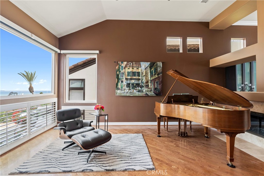 33662 Holtz Hill Drive Dana Point, CA 92629 - Photo 8 of 75 a room with furniture and wooden floor