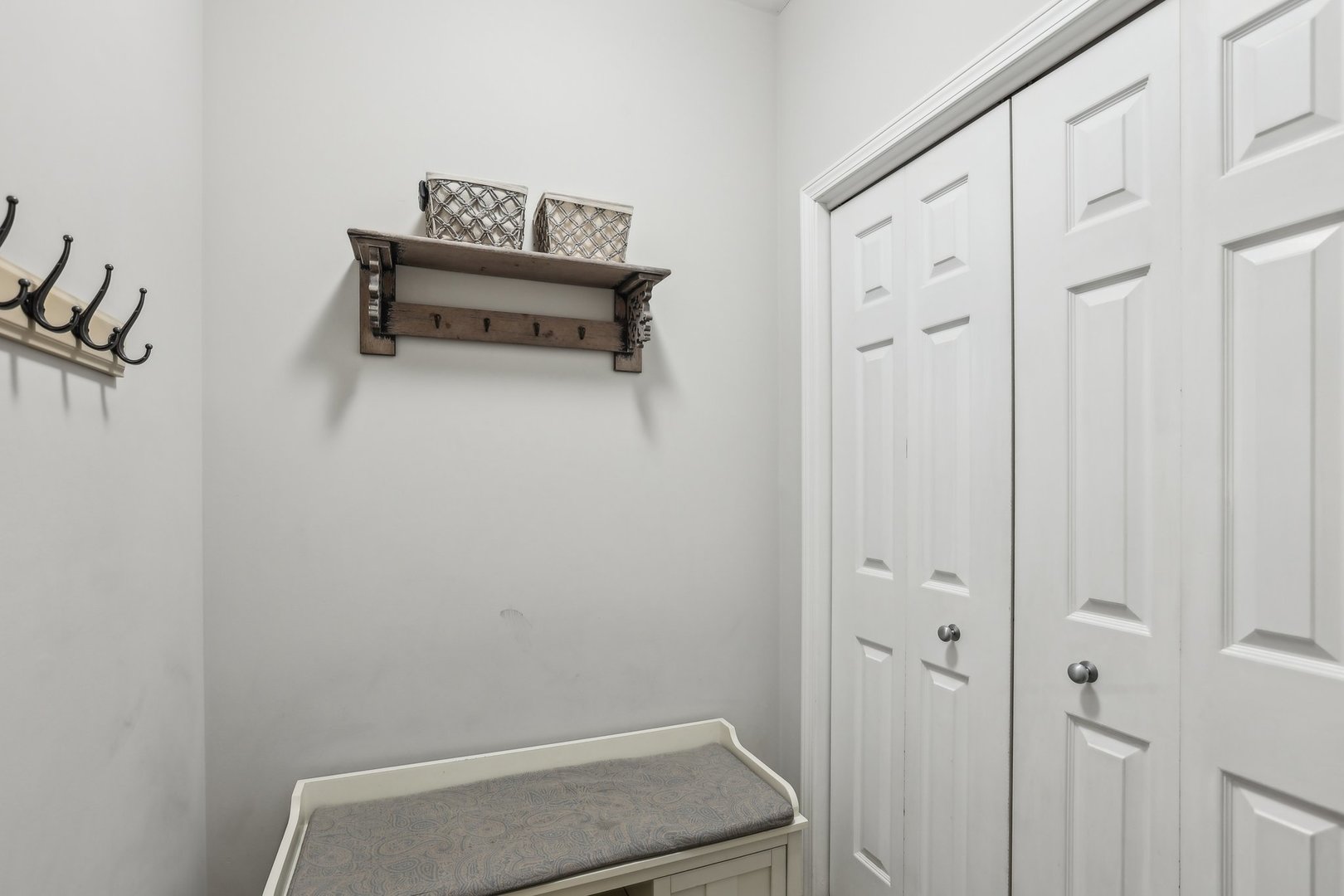 40783 Gridley Drive Antioch, IL 60002 - Photo 16 of 44 a room with storage