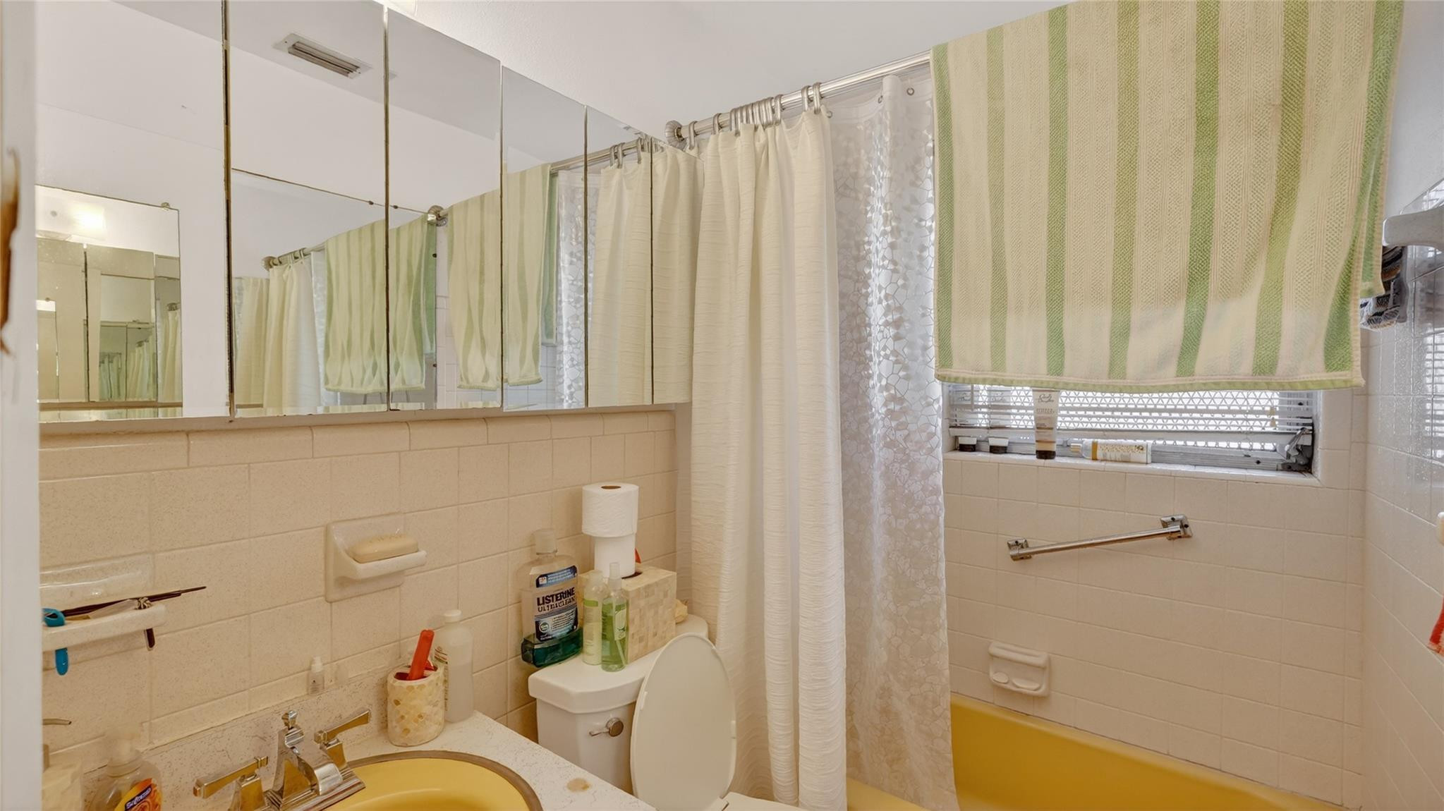 154 Northwest 67th Street Miami, FL 33150 - Photo 14 of 29 Photo 14