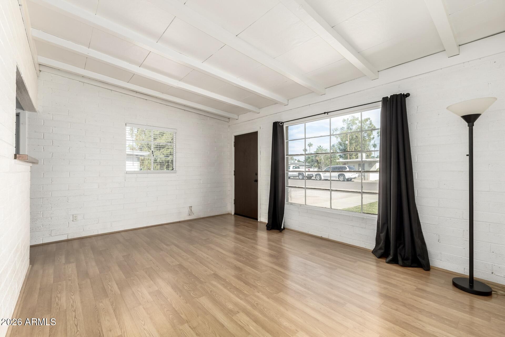 430 South Robert Road Tempe, AZ 85281 - Photo 3 of 21 08 Robert 2