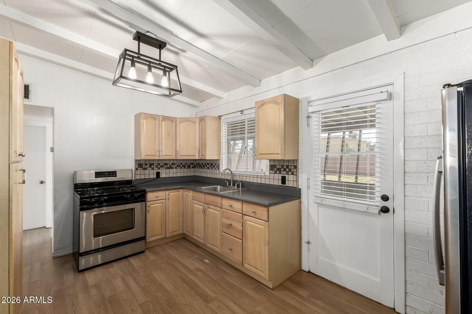 430 South Robert Road Tempe, AZ 85281 - Photo 6 of 21 10 Robert 2