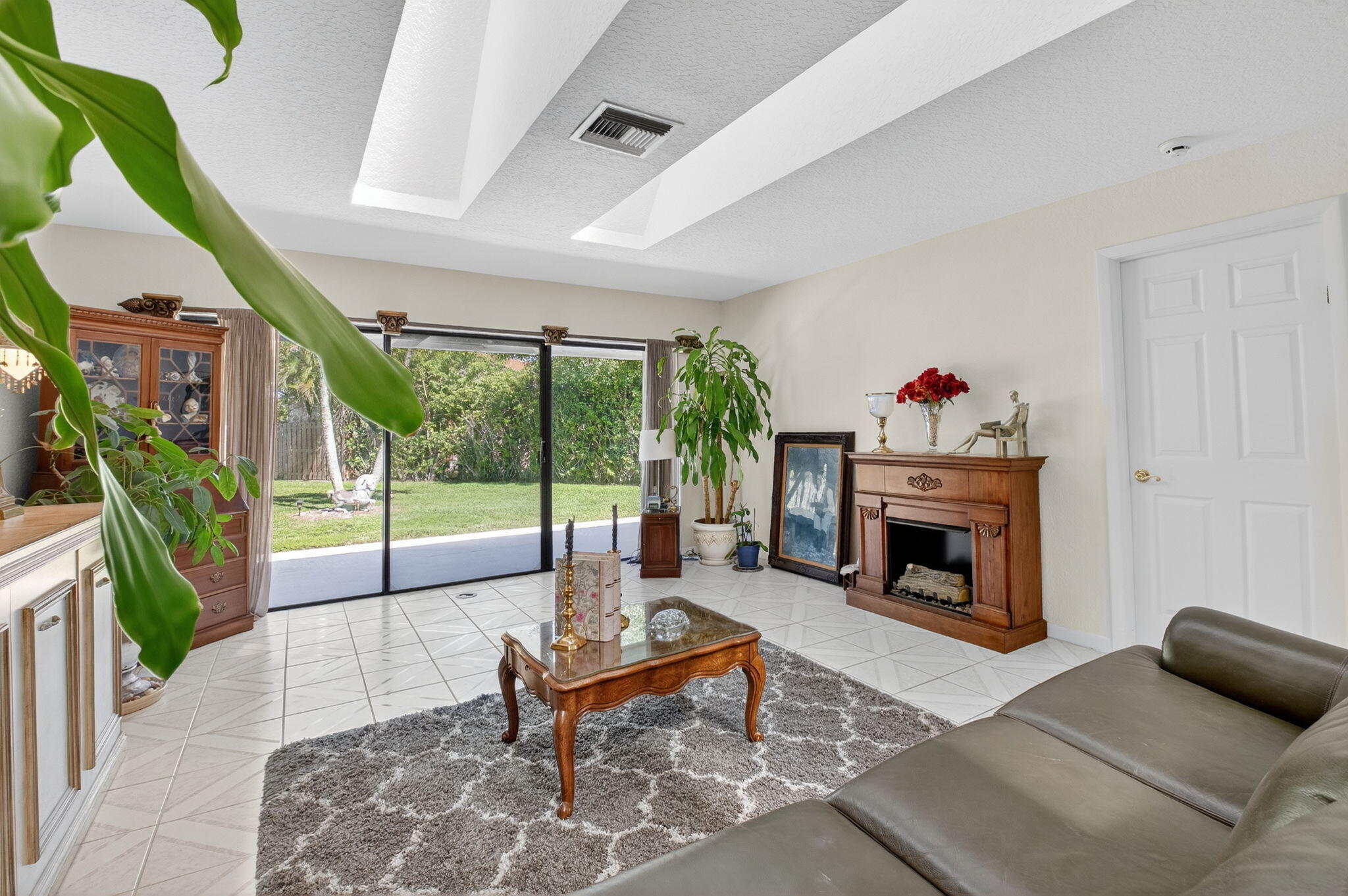 9669 Erica Court Boca Raton, FL 33496 - Photo 13 of 74 22-web-or-mls-DSC_2780