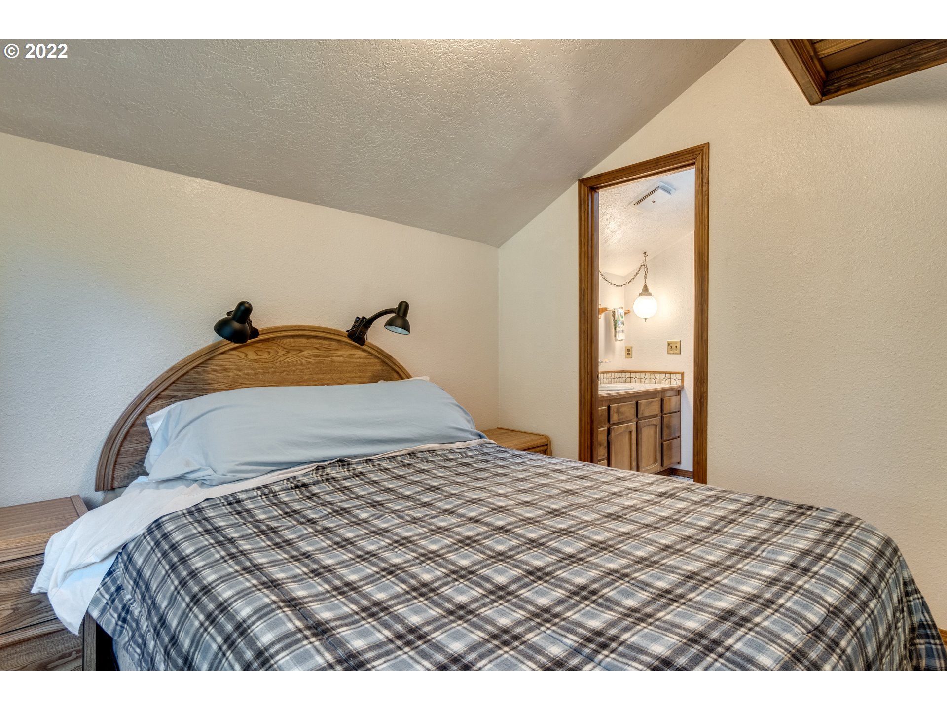 71147 East Jennie Lane Rhododendron, OR 97049 - Photo 20 of 29 Gallery Image 20