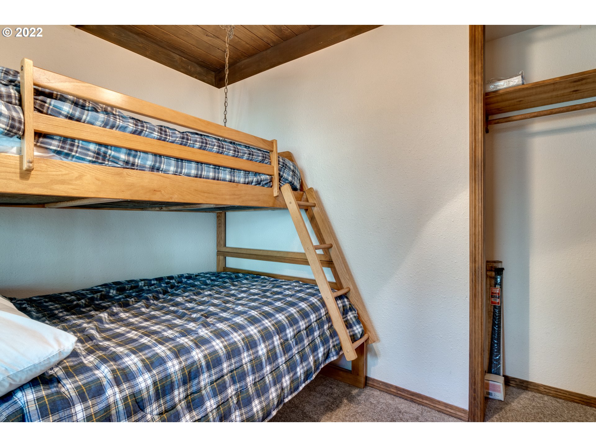 71147 East Jennie Lane Rhododendron, OR 97049 - Photo 10 of 29 Gallery Image 10
