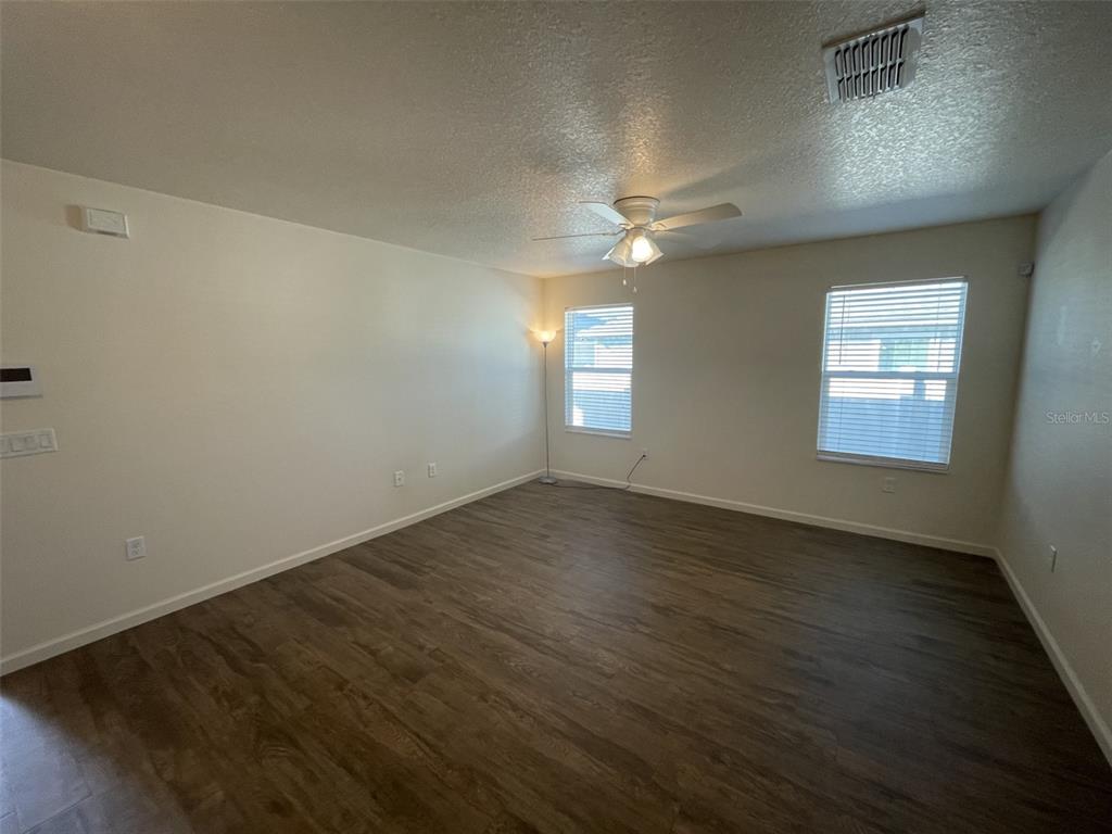 1306 Ridge Pointe Drive Orlando, FL 32808 - Photo 7 of 20 Gallery Image 7