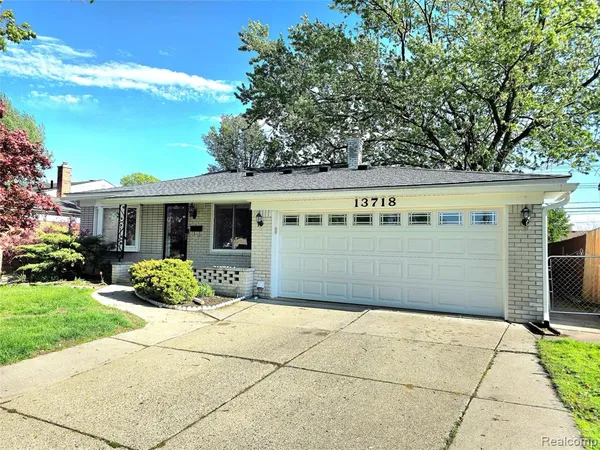 $304,900 | 13718 Joyce Drive, Warren, MI 48088