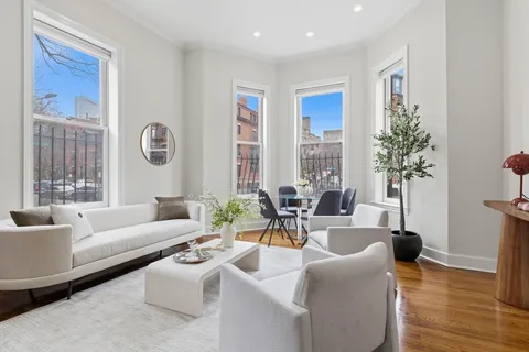 $925,000 | 363 Marlborough Street, Unit 2, Boston, MA 02115