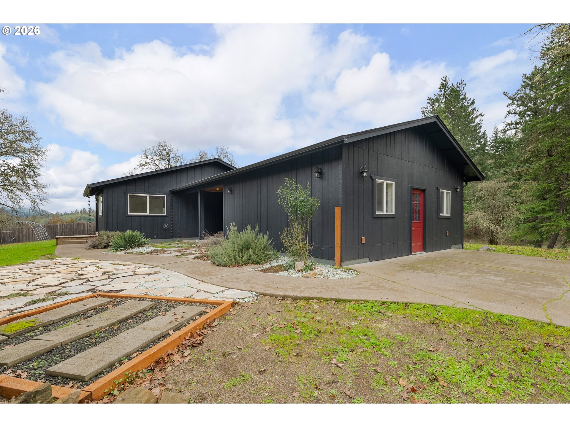 8148 Melqua Road Umpqua, OR 97486 - Photo 11 of 45 Gallery Image 11