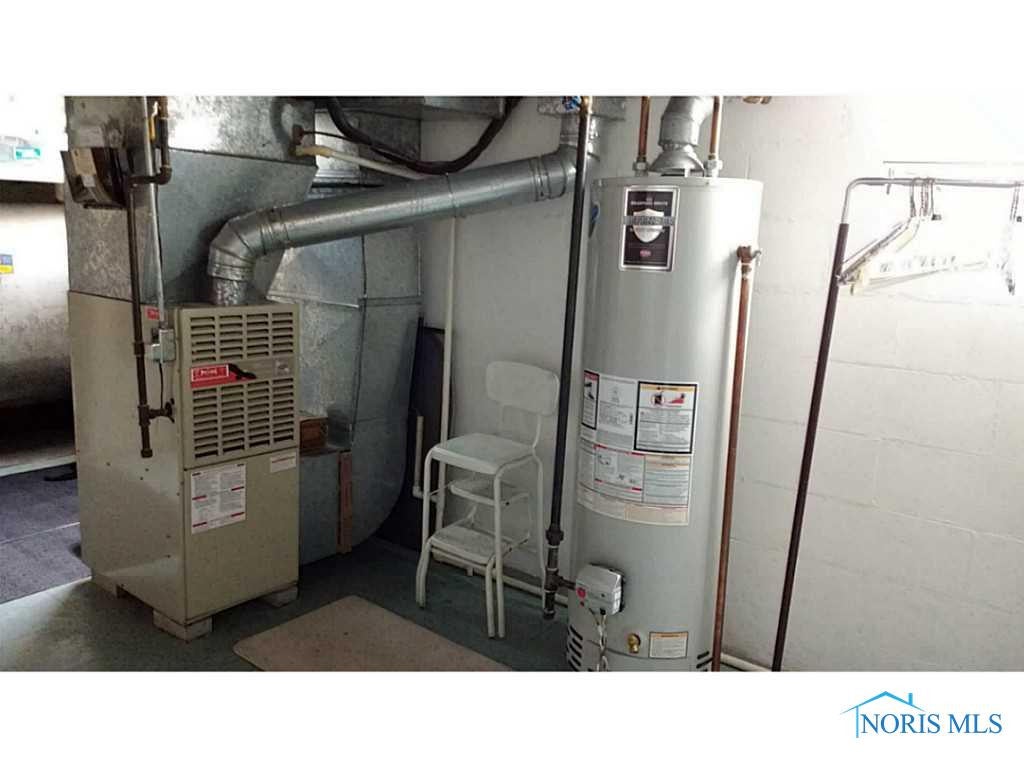 3811 Elmhurst Road Toledo, OH 43613 - Photo 18 of 19 Mechanicals.