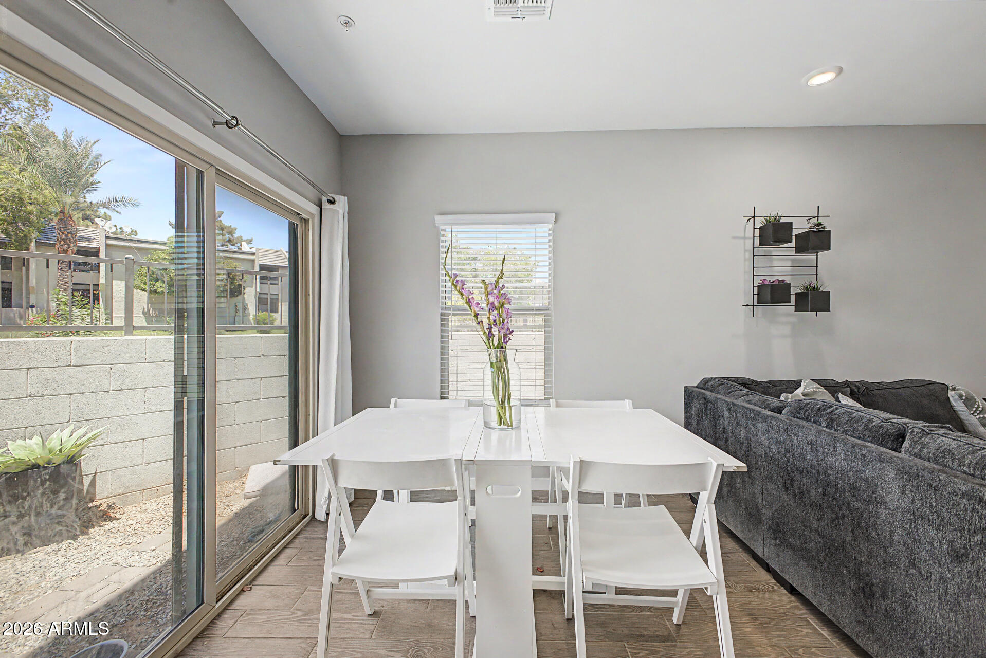 8342 North 22nd Lane Phoenix, AZ 85021 - Photo 6 of 34