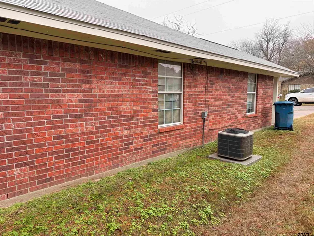 $499,900 | 904-910 Tabb Street, Mount Pleasant, TX 75455